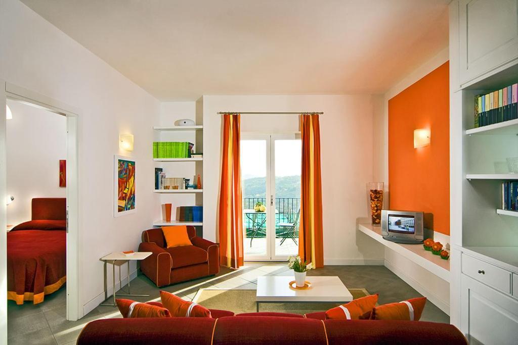 Le Capannelle Aparthotel Sant'Agata sui due Golfi Exterior photo